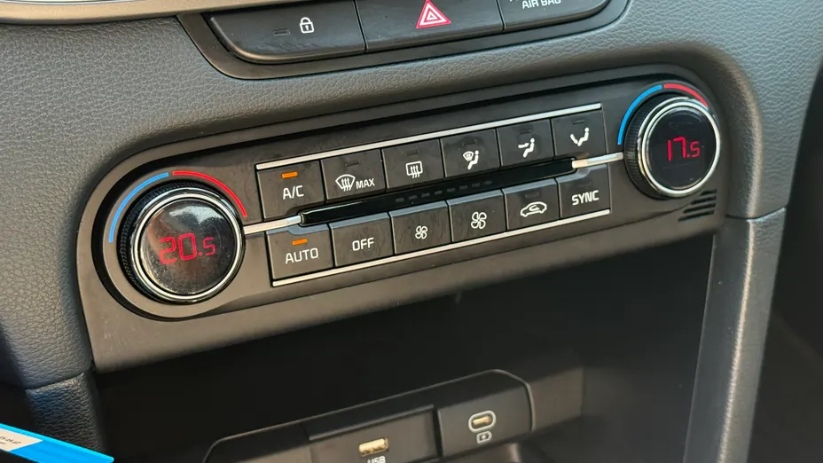 KIA Cee'd Ceed 1.5 T-GDI M