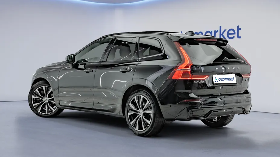 VOLVO XC60 XC60 B4 D AWD Ultimate Dark aut