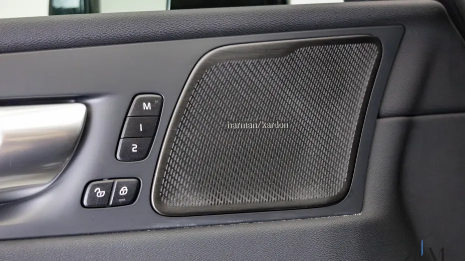 VOLVO XC60 XC60 B4 D AWD Ultimate Dark aut