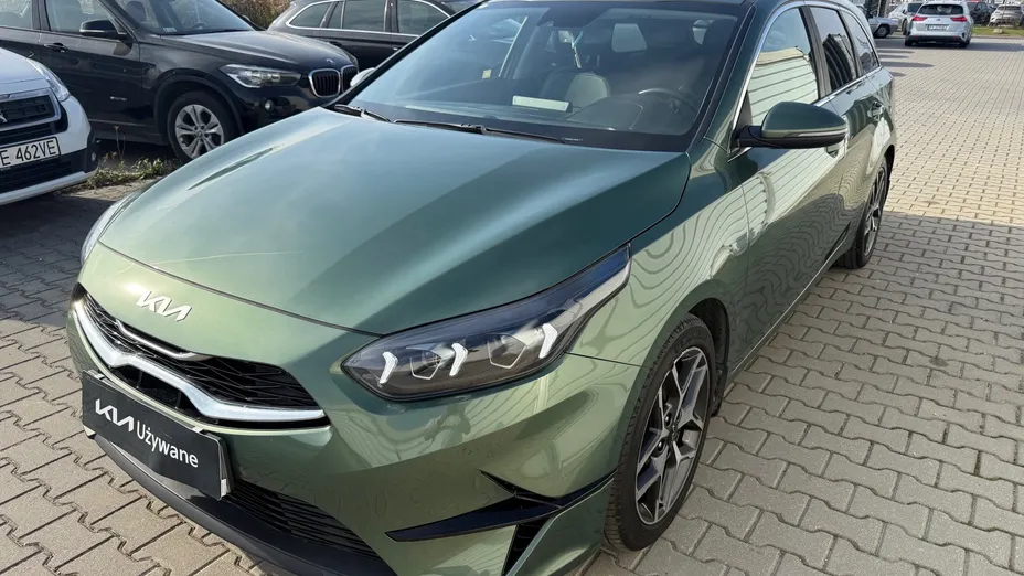 KIA Cee'd Ceed 1.5 T-GDI Business Line DCT