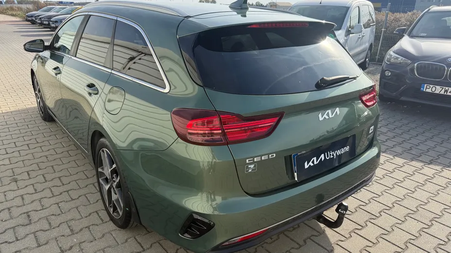 KIA Cee'd Ceed 1.5 T-GDI Business Line DCT