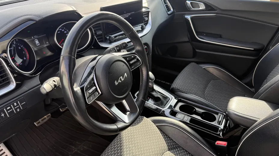 KIA Cee'd Ceed 1.5 T-GDI Business Line DCT