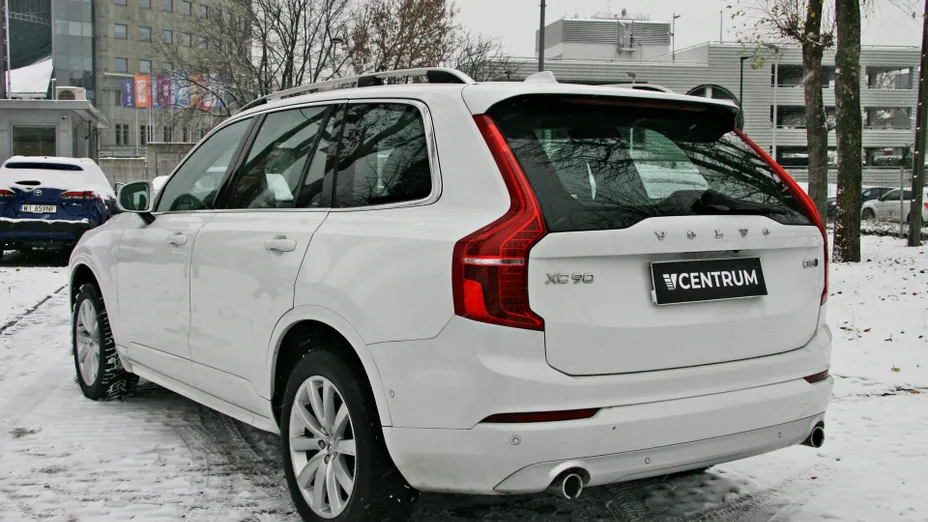 VOLVO XC90 XC90 D5 AWD Momentum