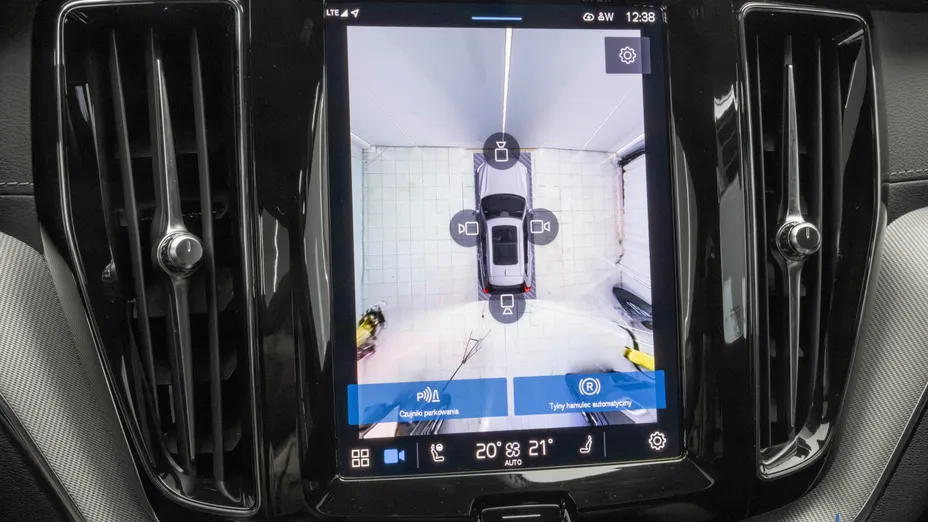 VOLVO XC60 XC60 B4 D AWD Ultimate Dark aut