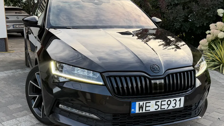 SKODA Superb Superb 2.0 TDI SCR Sportline DSG