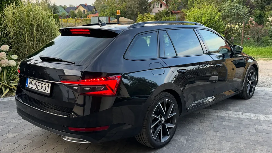 SKODA Superb Superb 2.0 TDI SCR Sportline DSG