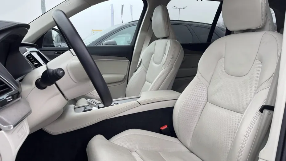 VOLVO XC90 XC90 T8 AWD Plug-In Hybrid Plus Bright 7os aut