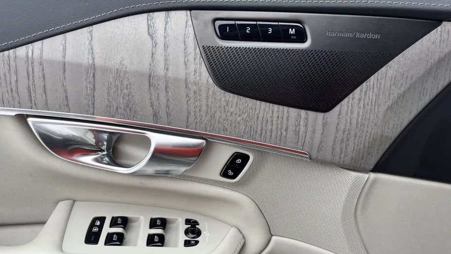 VOLVO XC90 XC90 T8 AWD Plug-In Hybrid Plus Bright 7os aut