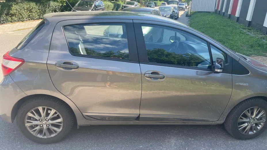 TOYOTA Yaris Yaris Hybrid 1.5 Style