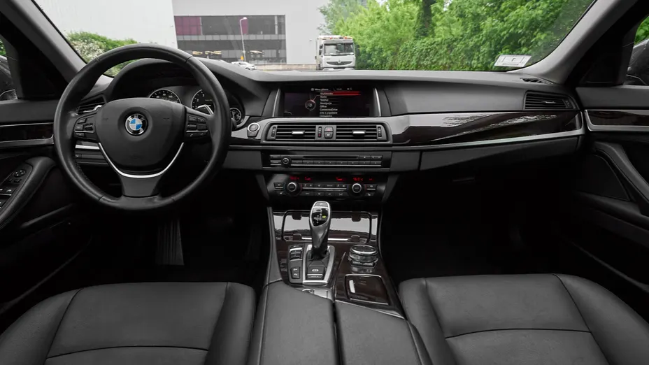 BMW Seria 5 528i xDrive