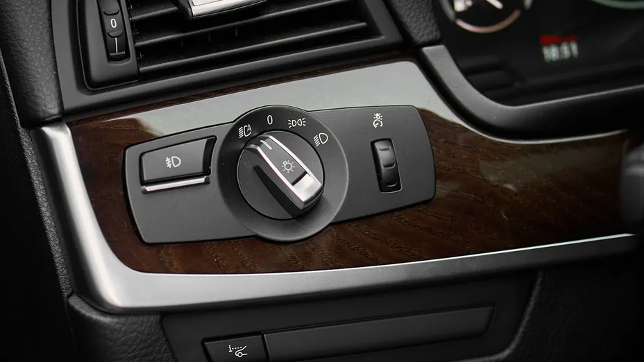 BMW Seria 5 528i xDrive