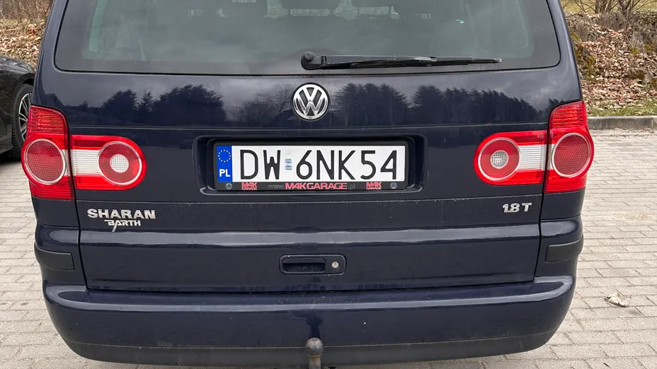 VOLKSWAGEN Sharan -