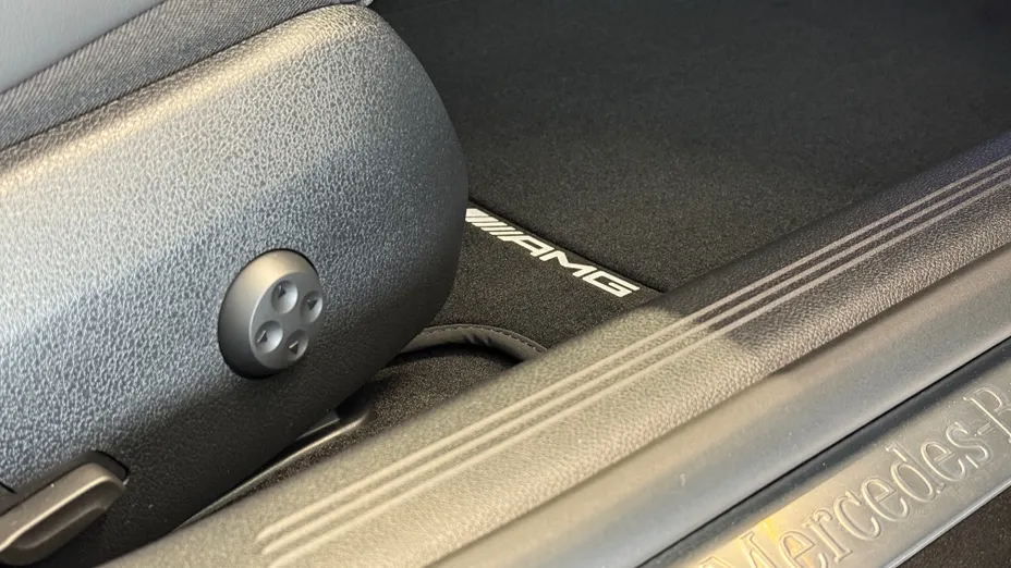 MERCEDES-BENZ E Klasa E 200 mHEV 4-Matic AMG 9G-Tronic