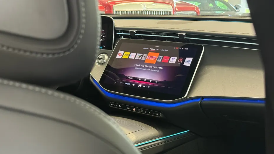 MERCEDES-BENZ E Klasa E 200 mHEV 4-Matic AMG 9G-Tronic