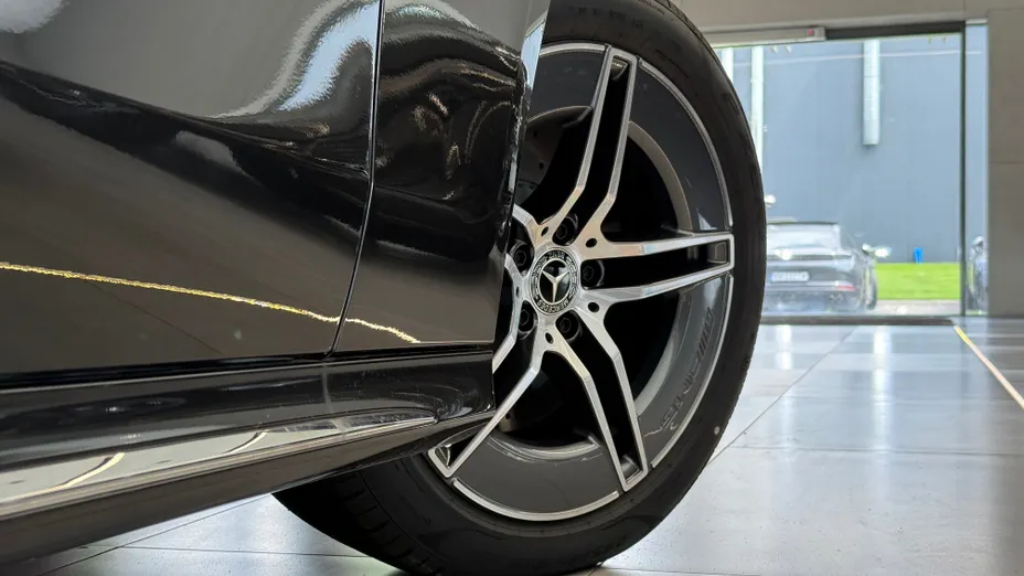 MERCEDES-BENZ E Klasa E 200 mHEV 4-Matic AMG 9G-Tronic