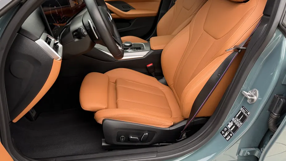 BMW Seria 4 420d xDrive mHEV M Sport sport-aut