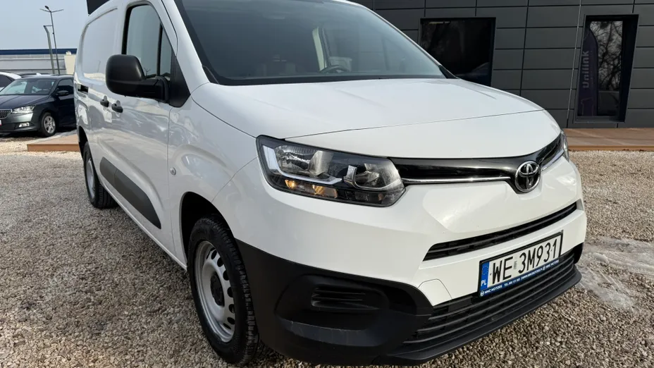 TOYOTA Proace City Proace City 1.5 D-4D Long 2,4t Active