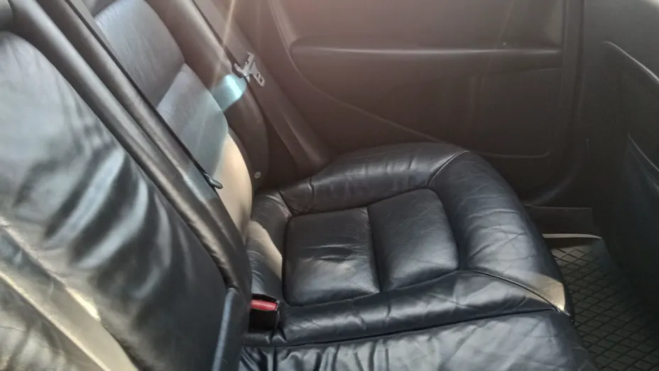 VOLVO S80 -