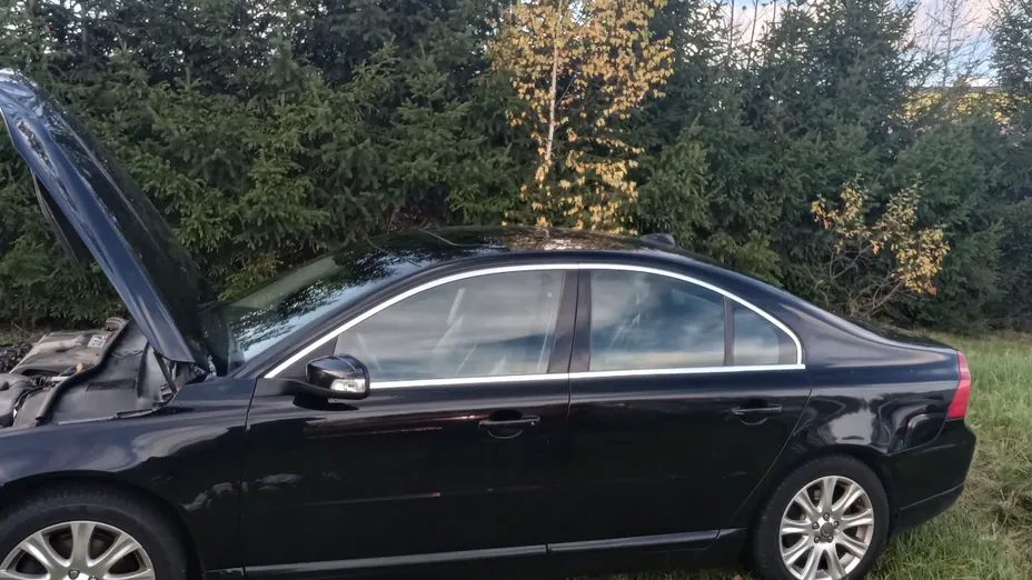 VOLVO S80 -