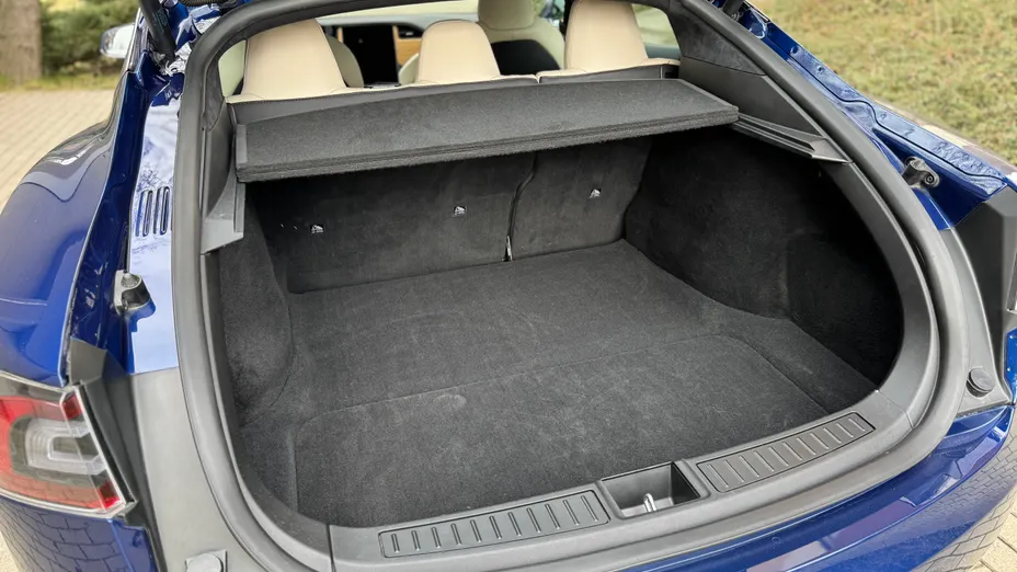 TESLA Model S S Long Range AWD