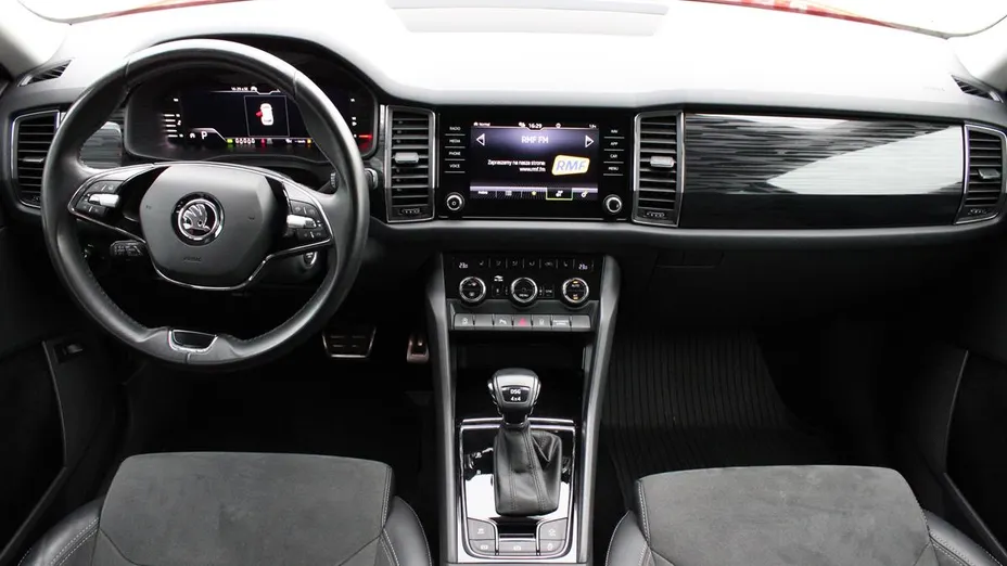 PEUGEOT 3008 3008 1.6 PureTech GT S&S EAT8