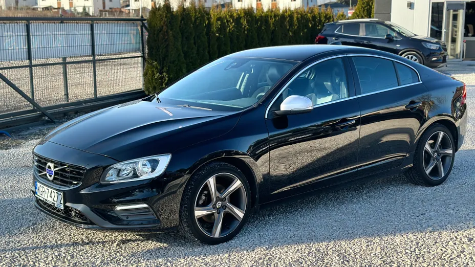VOLVO S60 S60 D2 Drive-E R-Design Momentum aut