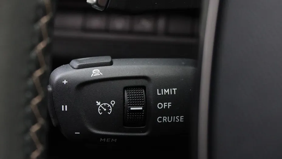 PEUGEOT 3008 3008 1.6 PureTech GT S&S EAT8