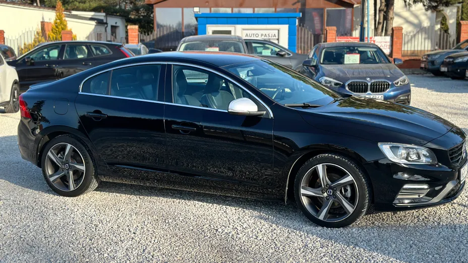 VOLVO S60 S60 D2 Drive-E R-Design Momentum aut