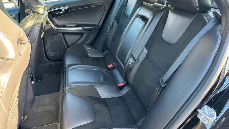 VOLVO S60 S60 D2 Drive-E R-Design Momentum aut
