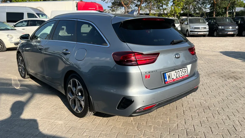 KIA Cee'd Ceed 1.4 T-GDI L Business Line Plus DCT