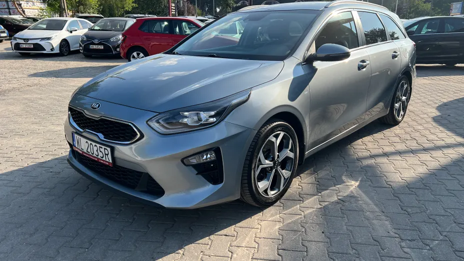 KIA Cee'd Ceed 1.4 T-GDI L Business Line Plus DCT