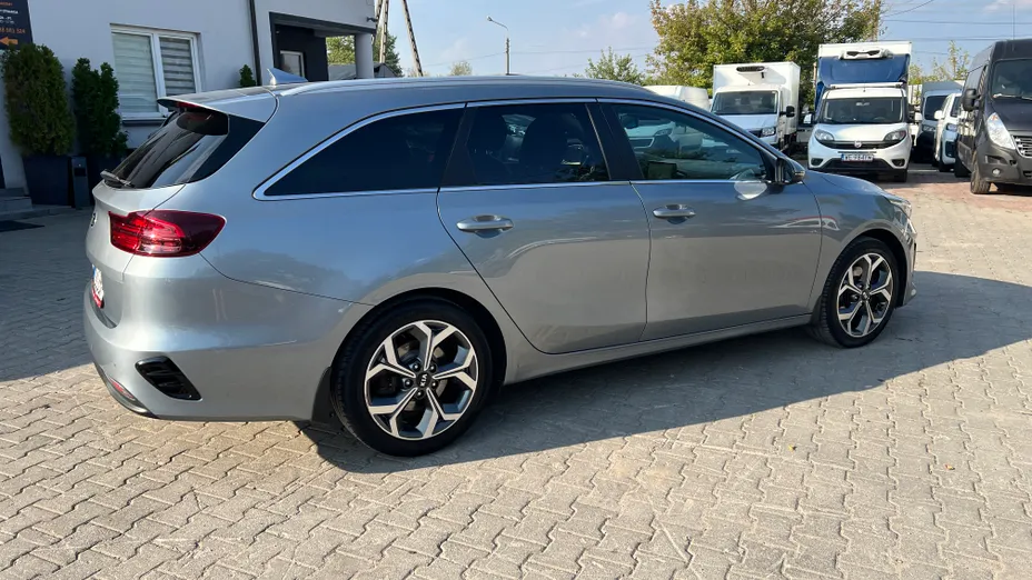 KIA Cee'd Ceed 1.4 T-GDI L Business Line Plus DCT