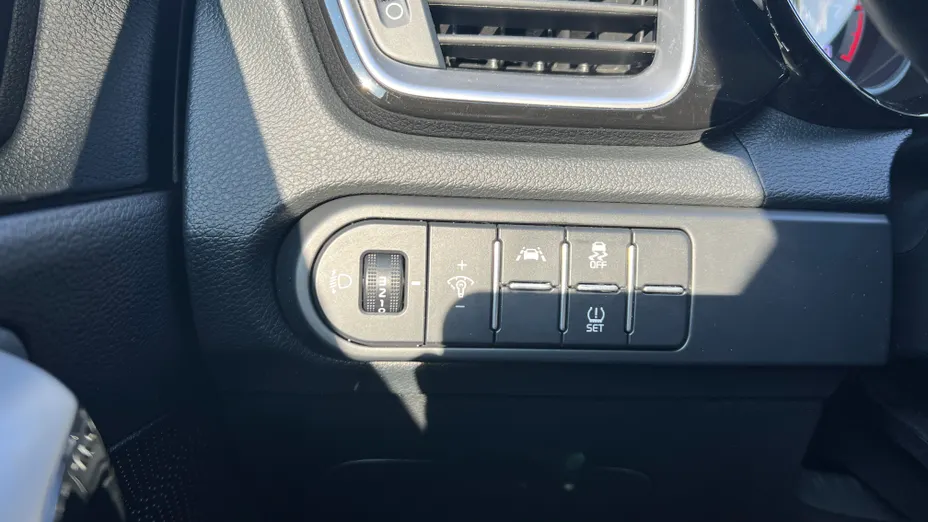 KIA Cee'd Ceed 1.4 T-GDI L Business Line Plus DCT