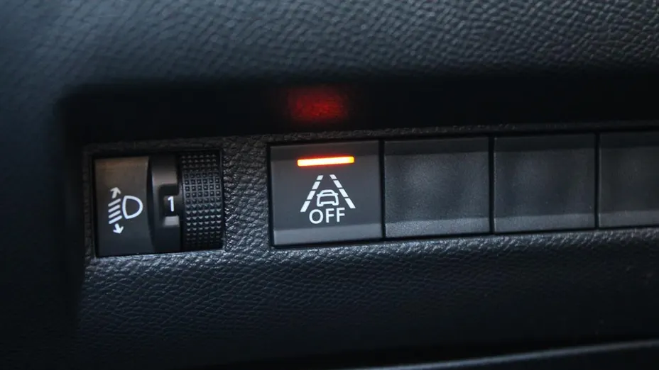 PEUGEOT 2008 2008 1.5 BlueHDi Allure S&S EAT8