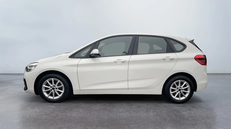 BMW Seria 2 216d aut