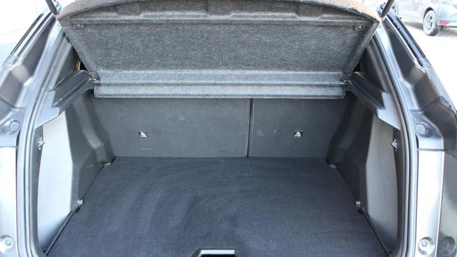 PEUGEOT 2008 2008 1.5 BlueHDi Allure S&S EAT8