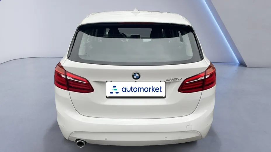BMW Seria 2 216d aut