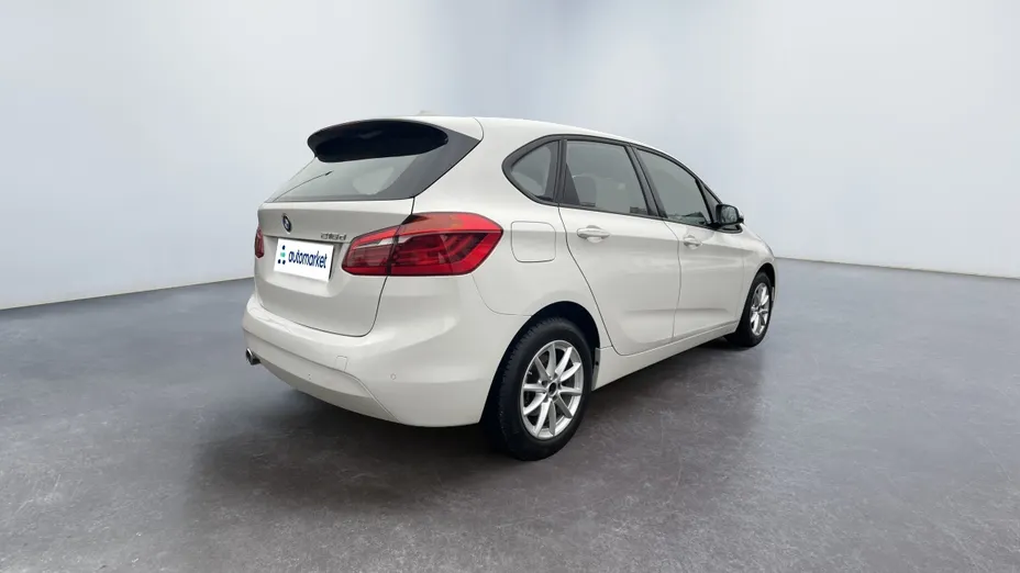 BMW Seria 2 216d aut