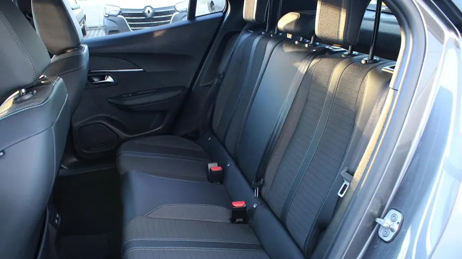 PEUGEOT 2008 2008 1.5 BlueHDi Allure S&S EAT8