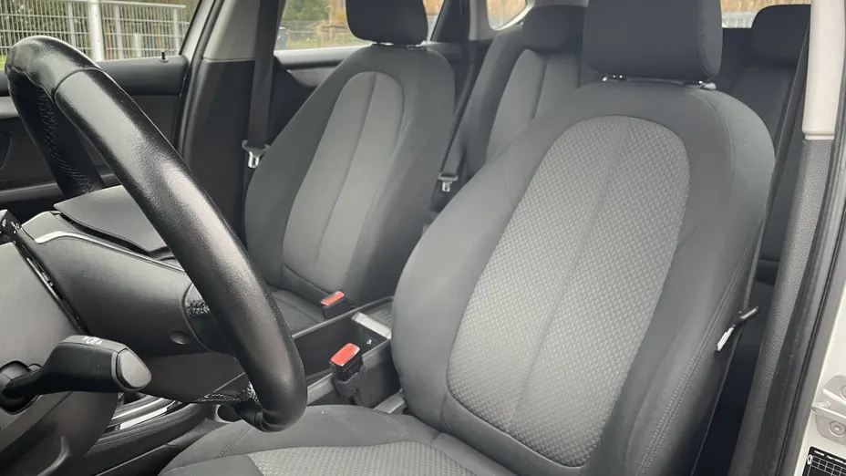 BMW Seria 2 216d aut