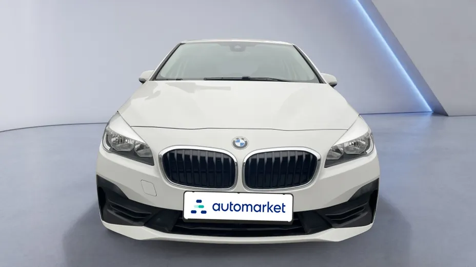 BMW Seria 2 216d aut