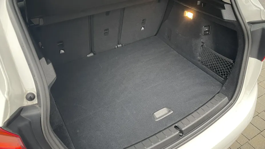 BMW Seria 2 216d aut