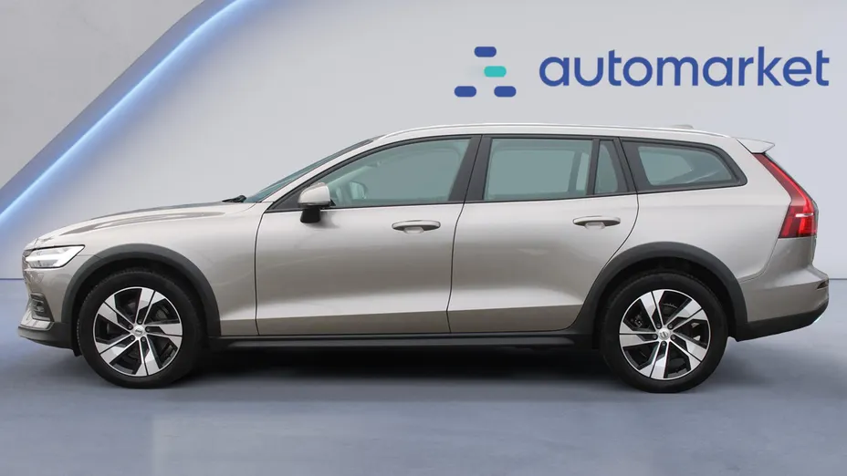 VOLVO V60 V60 CC Pro B4 D AWD aut