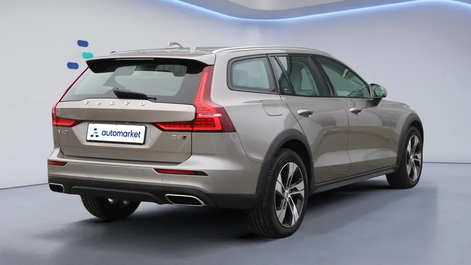 VOLVO V60 V60 CC Pro B4 D AWD aut