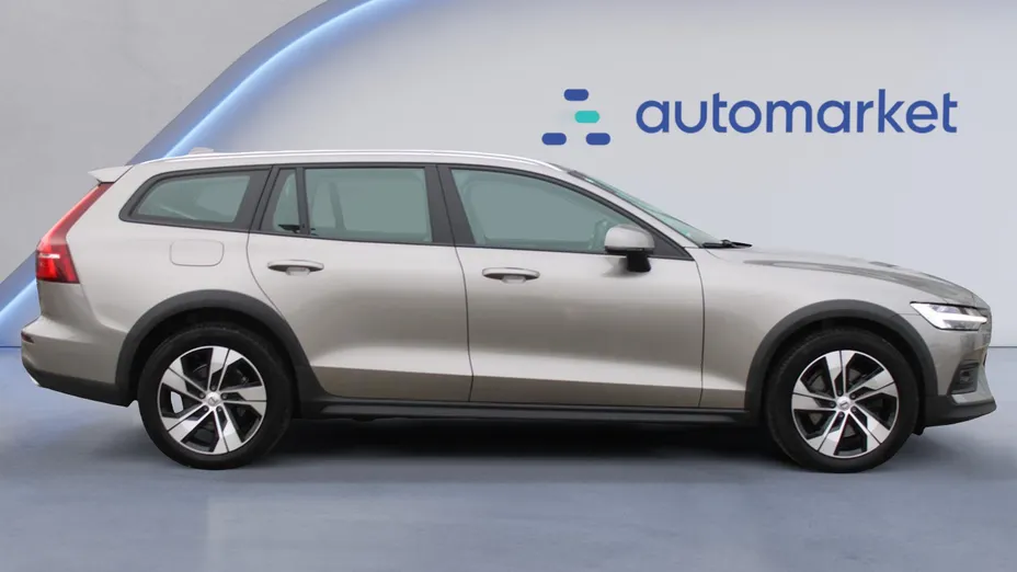 VOLVO V60 V60 CC Pro B4 D AWD aut