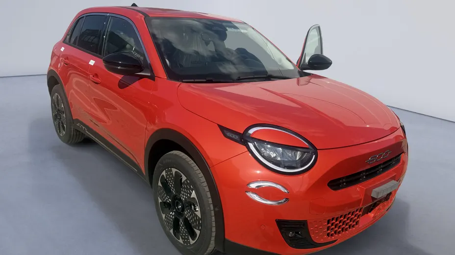 FIAT 600 600 1.2 Turbo Hybrid La Prima eDCT Nowy