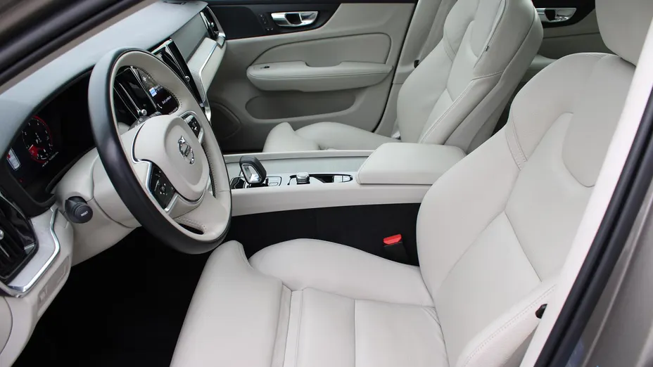 VOLVO V60 V60 CC Pro B4 D AWD aut