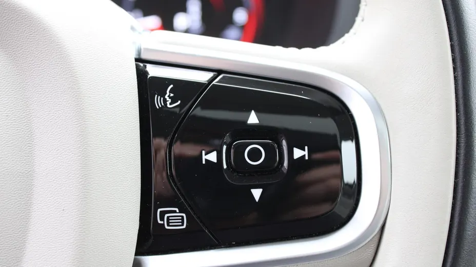 VOLVO V60 V60 CC Pro B4 D AWD aut