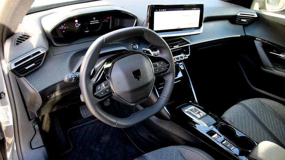 PEUGEOT 2008 2008 PureTech mHEV Allure e-DCS6