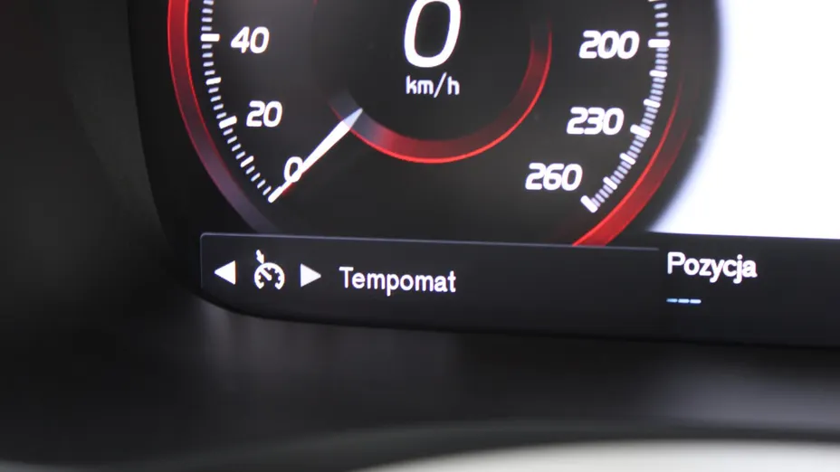 VOLVO V60 V60 CC Pro B4 D AWD aut